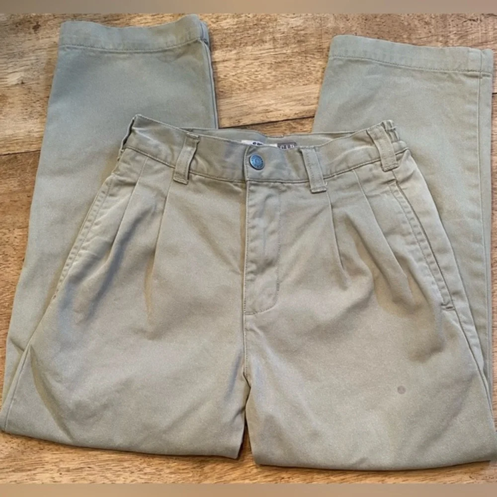 Gap Easy‎ Fit Slim Size 6 Khakis 100% Cotton Pleated Chino Pants